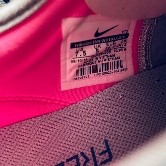 NEW Nike FREE TR Fit 5 White Purple  Womens 7.5 US 38.5 EUR White Wolf Grey - Picture 6 of 14